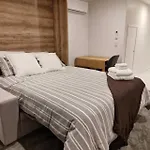 Cosy Cbd Studio Apartment 6
